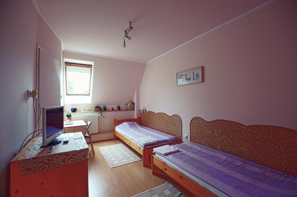 Casablanca Rooms And Restaurant Debrecen Bagian luar foto